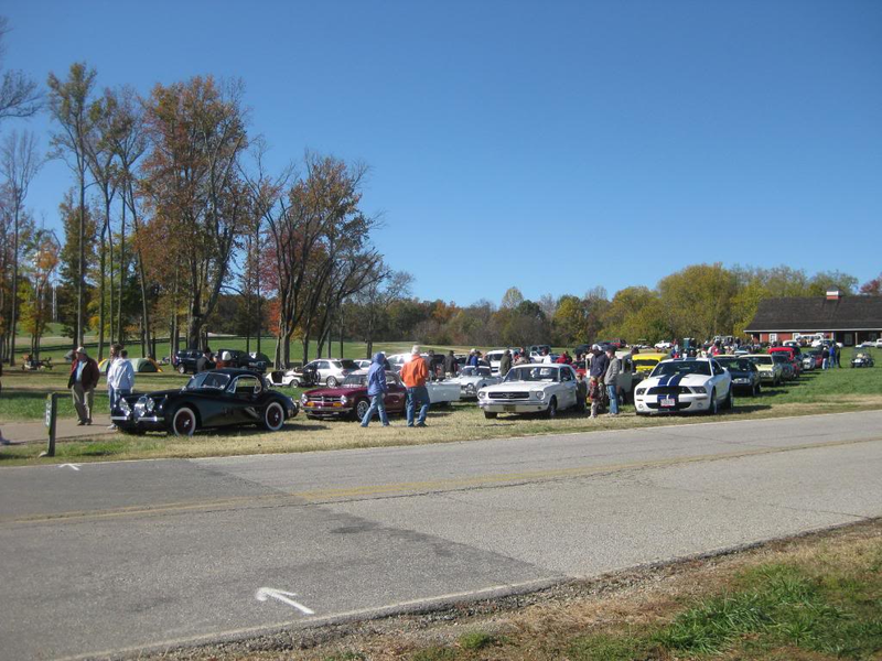Illustration for article titled Vintage Car Porn: Heacock Classic Gold Cup 2011 at VIR (1/3)